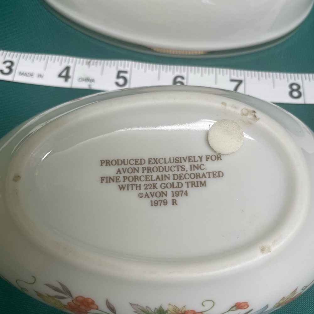 Avon Floral Porcelain Egg with Gold Accents - Picture 7 of 7